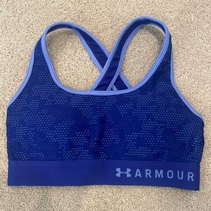Cute blue Under Armour sports bra, size Smalll